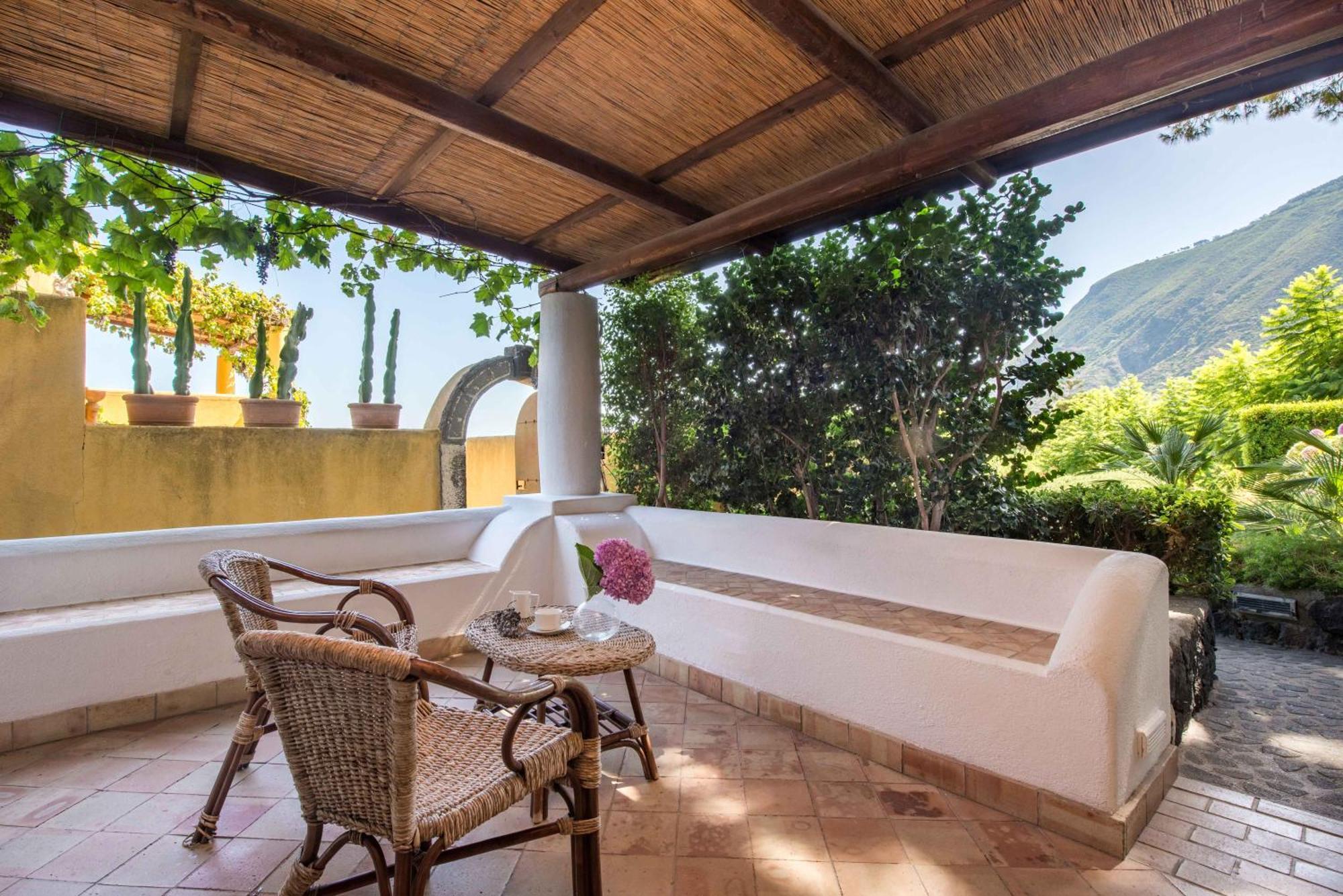 Hotel Ravesi Malfa  Room photo